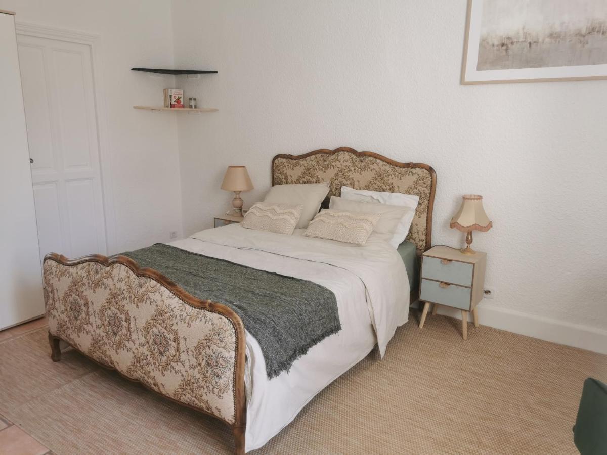 Appartamento Au Petit Faubourg Grignan Esterno foto